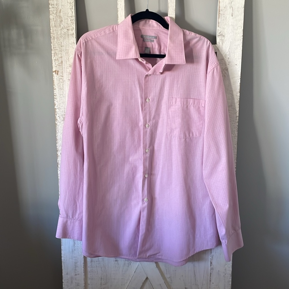 Men’s Van Heusen Fitted Button Down Shirt